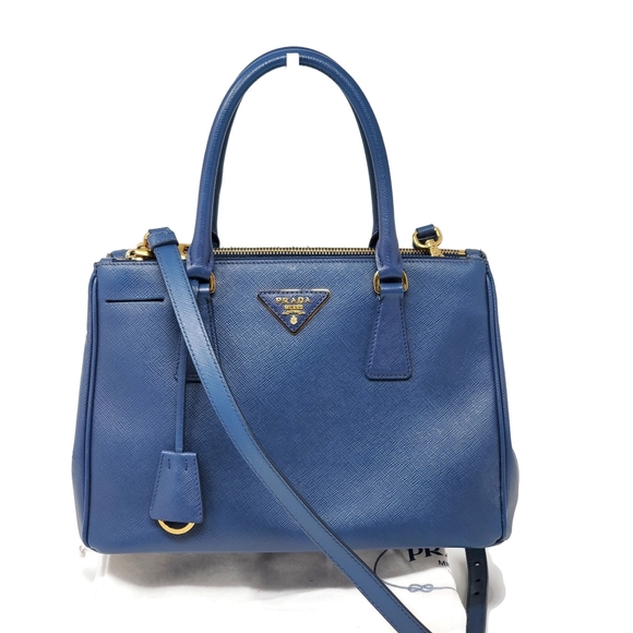 Prada Handbags - Auth Prada Small Galleria Saffiano Crossbody Bag